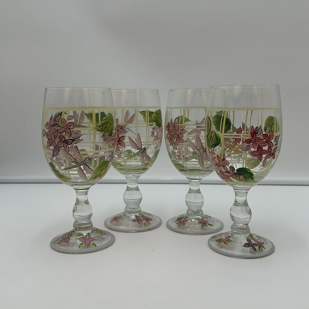 ZRIKE Stemmed Wine or Water Goblets Glasses Purple
Dragonfly set of 4